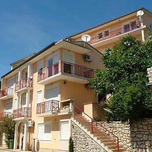  Apartman Ani